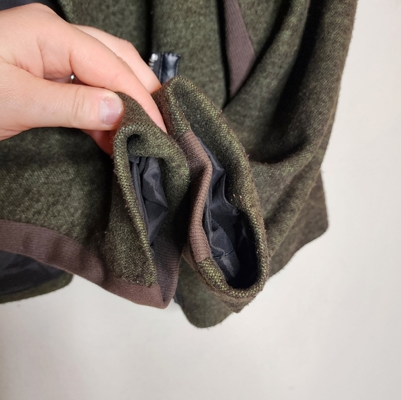 Coldwater Creek wool- blend green asymmetrical zip jacket. Size 12. - Picture 7 of 16